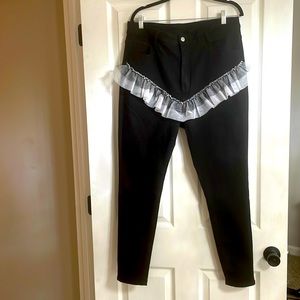 Black denim jeans with Blk/white tulle material ruffle. Good stretch.